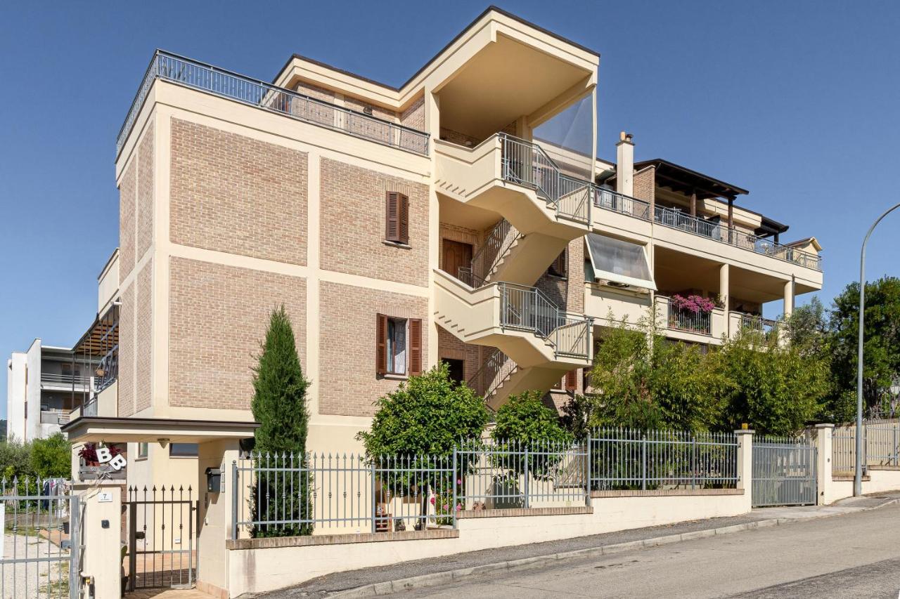 Bed And Breakfast Bric & Brac Grottammare Exterior foto